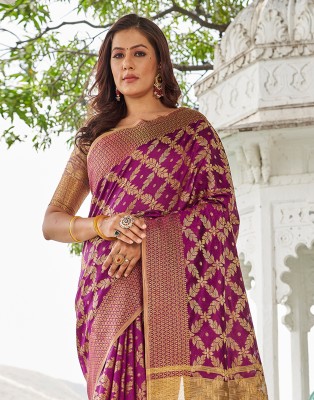 SIRIL Self Design, Woven, Embellished Kanjivaram Jacquard, Pure Silk Saree(Purple)