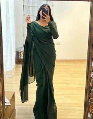 Karyavar Solid/Plain Daily Wear Georgette Saree(Green)