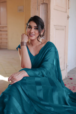 MIRCHI FASHION Solid/Plain Bollywood Georgette Saree(Blue)