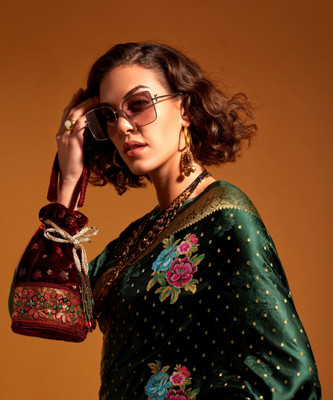 Sareemall Woven Banarasi Satin Saree(Dark Green)