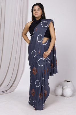 Divyam Printed Ikkat Pure Cotton Saree(Grey)