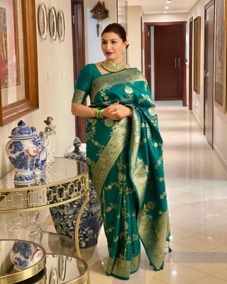 KRIYANSH Self Design, Woven, Printed, Applique, Embellished, Floral Print Kanjivaram Cotton Blend, Jacquard Saree(Light Green)