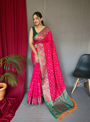 SGF11 Self Design Handloom Pure Silk Saree(Multicolor)