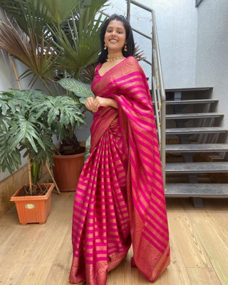 Fashion Fusionstudio Self Design Bollywood Silk Blend Saree(Red)