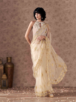 Tikhi Imli Embroidered Bollywood Net Saree(White)