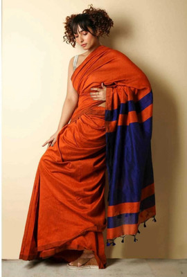 Ruuprekha Solid/Plain Handloom Cotton Blend Saree(Orange, Dark Blue)