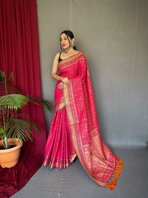 SGF11 Self Design Handloom Pure Silk Saree(Pink)