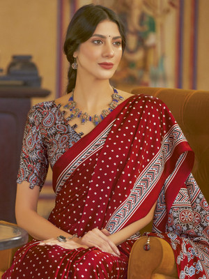 Divastri Printed Daily Wear Crepe Saree(Red)