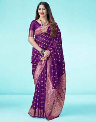 Divastri Woven, Embellished Banarasi Silk Blend, Jacquard Saree(Gold, Purple)