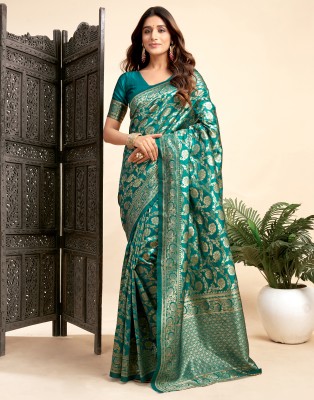 Samah Woven, Self Design Kanjivaram Silk Blend Saree(Green, Gold)