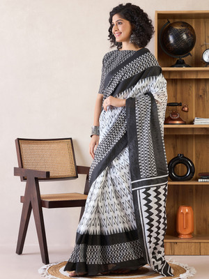 Divastri Printed Daily Wear Cotton Blend Saree(White)