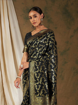 R K INFINITIVE Woven Kanjivaram Jacquard, Art Silk Saree(Black)