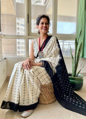 ZARISTACREATION Digital Print Bollywood Dupion Silk Saree(White)