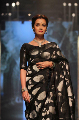 AVANTIKA FASHION Woven Kanjivaram Pure Silk, Art Silk Saree(Black)