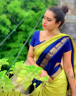 MoonTextile Temple Border Assam Silk Cotton Silk Saree(Light Green)