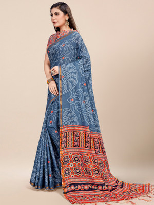 Divastri Printed Ikkat Cotton Blend Saree(Grey)