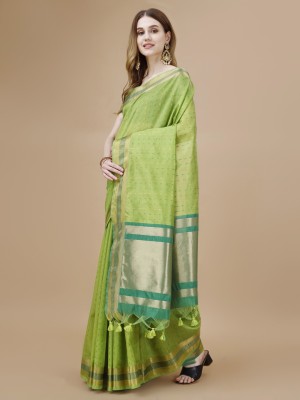 Divastri Self Design, Embellished, Geometric Print Handloom Handloom Silk Blend Saree(Green)