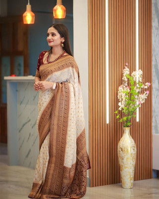 AMRUTKALA SAREES Woven Banarasi Silk Blend Saree(White)