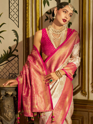 Tasrika Woven Kanjivaram Silk Blend Saree(Cream)