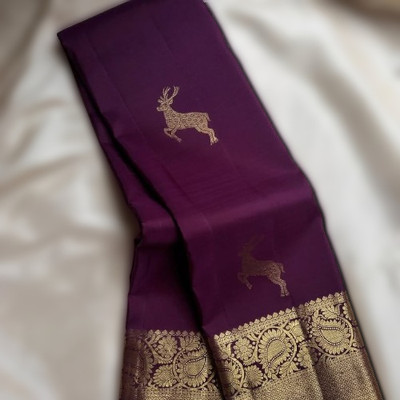 WOMENELEGENCE Embellished Banarasi Pure Silk Saree(Magenta)