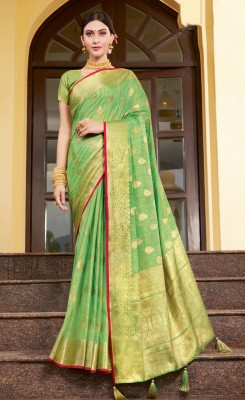 Manokamna Printed Banarasi Silk Blend Saree(Green)