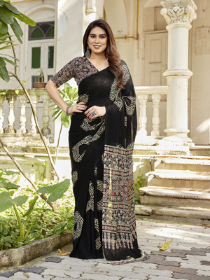 THE URBAN DIVA Printed Bollywood Georgette Saree(Black, Cream)