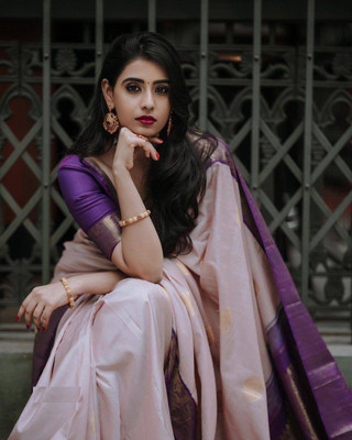 RK SHARMA Self Design Bollywood Silk Blend Saree(Purple)