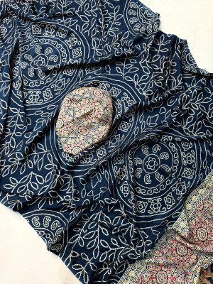 NavinyaVastra Printed Bollywood Satin Saree(Blue)