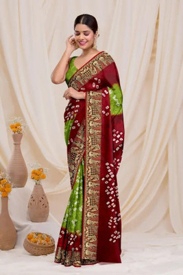 rajranitextiles Printed Bandhani Georgette Saree(Dark Green, Red)