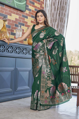 MIRMAN Striped Banarasi Pure Silk Saree(Green)