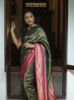 Bansari Textiles Woven Kanjivaram Cotton Silk, Jacquard Saree(Dark Green)