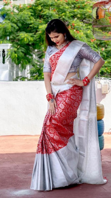 Bhakti Creative Woven Banarasi Silk Blend Saree(Red)