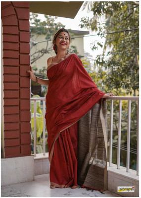 Joyguru Textile Woven Handloom Jute Silk Saree(Red)