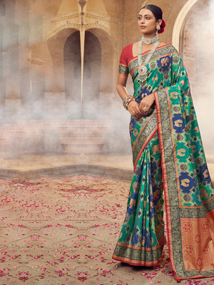 Divastri Woven Banarasi Silk Blend Saree(Blue)