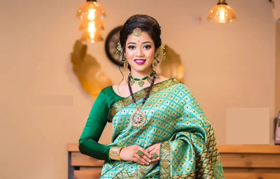 rosecloud Woven Mekhela Chador Silk Blend Saree(Dark Green)