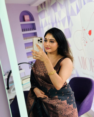 Khodal Zari Work Woven Banarasi Jacquard, Pure Silk Saree(Black)