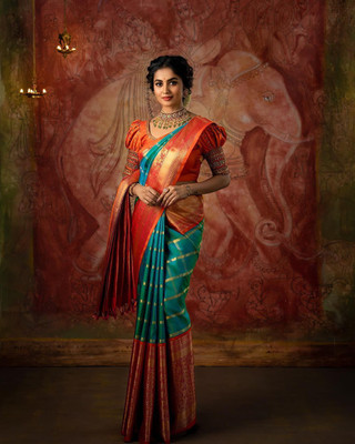 GATISHVAM TEXTILE Self Design Banarasi Art Silk Saree(Green)