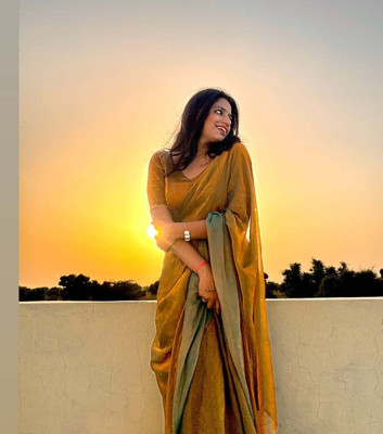 ANJAVI FASHION Solid/Plain Bollywood Jimmy choo Saree(Dark Green, Gold)