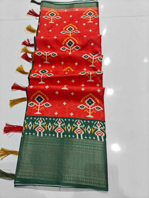 SSHAGUN LIFESTYLE Hand Painted Bollywood Dupion Silk Saree(Red)