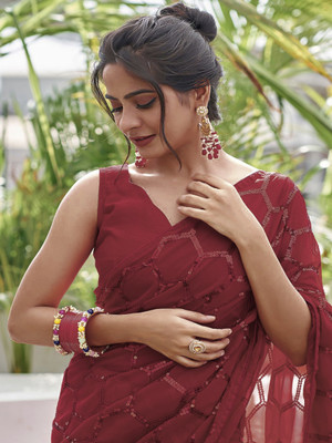 Divastri Embellished Bollywood Georgette Saree(Maroon)