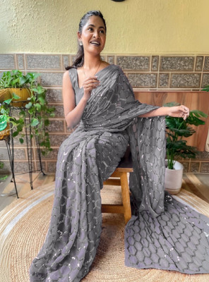 Divastri Embellished Bollywood Georgette Saree(Grey)