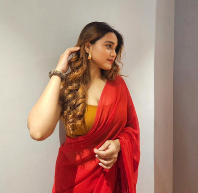 kashvi sarees Solid/Plain Bollywood Georgette Saree(Red)
