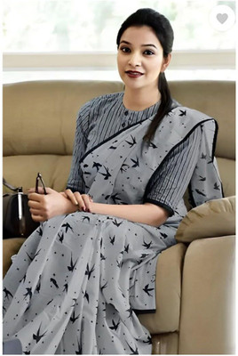 Alexa Fashion Printed, Striped Daily Wear Cotton Blend Saree(Grey)
