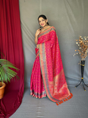 SGF11 Self Design Handloom Pure Silk Saree(Multicolor)