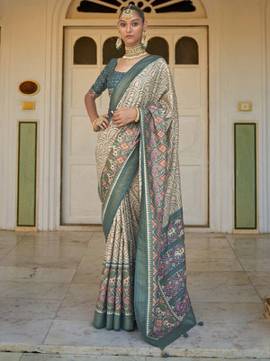 ANOUK Printed Patola Silk Blend Saree(Cream)
