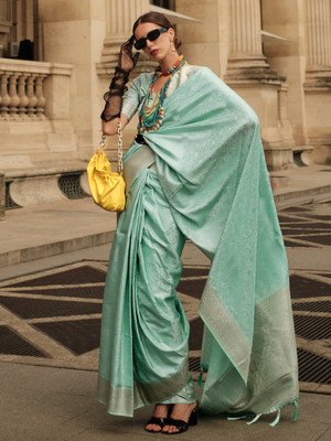 Divastri Woven Banarasi Satin, Silk Blend Saree(Light Green)