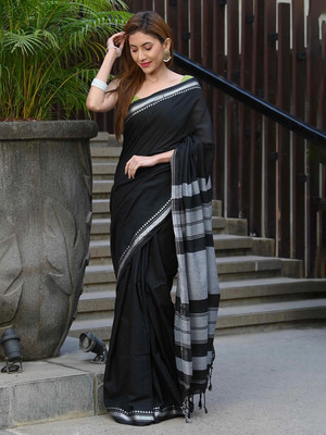 SAPTAK FASHION Woven Handloom Handloom Cotton Blend Saree(Black)