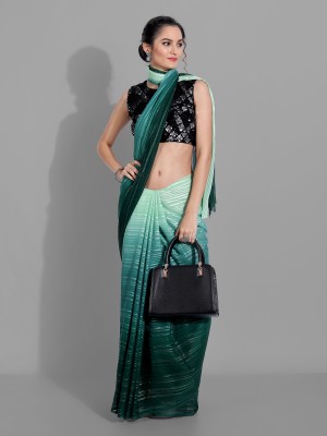 VILLAGIUS Self Design Bollywood Georgette Saree(Green)