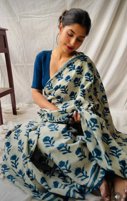 FabricoWorld Printed Hand Batik Pure Cotton Saree(Blue)