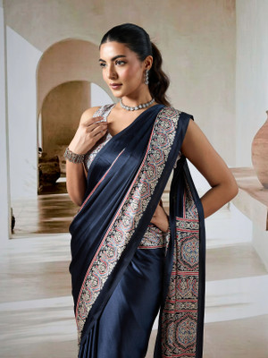 SARETRA MALL Printed Bollywood Crepe, Satin Saree(Black)